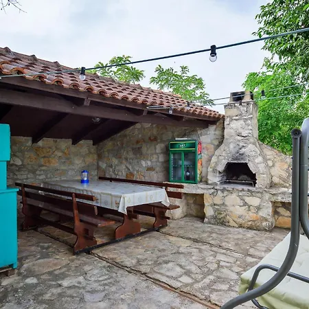 Nyaraló 2 Bedroom Front In Vabriga Tar-Vabriga