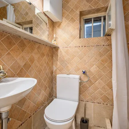 Nyaraló 2 Bedroom Front In Vabriga Tar-Vabriga