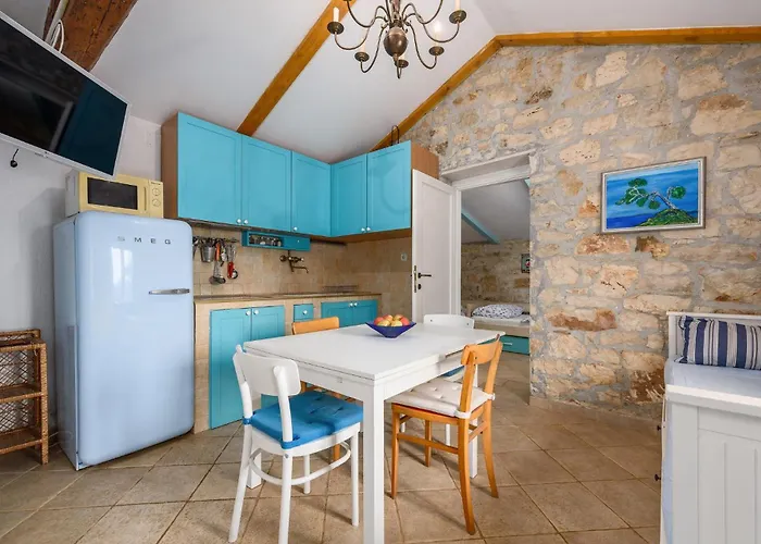 度假居 2 Bedroom Gorgeous In Vabriga Tar-Vabriga