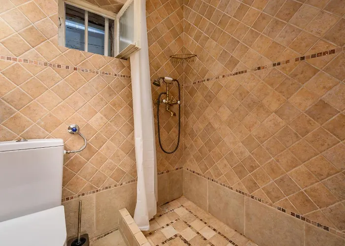 2 Bedroom Gorgeous In Vabriga Tar-Vabriga