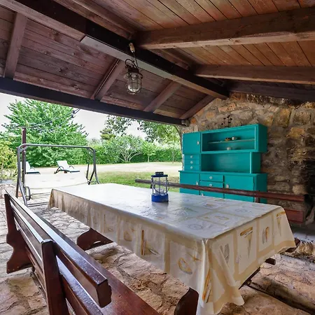 Gorgeous In Vabriga With Kitchen Tar-Vabriga