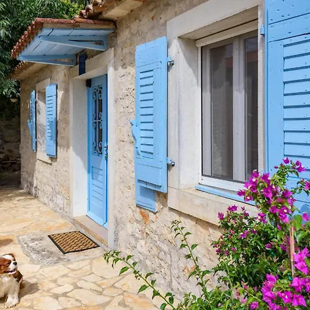 Holiday home Gorgeous In Vabriga With Kitchen *