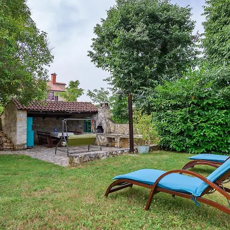 2 Bedroom Front In Vabriga *
